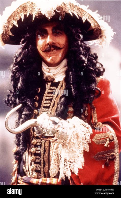 captain hook dustin hoffman